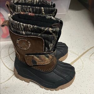 Ozark Trail Kids Boots - Black and Brown